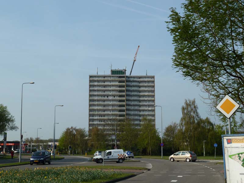 Kraan bij flat1